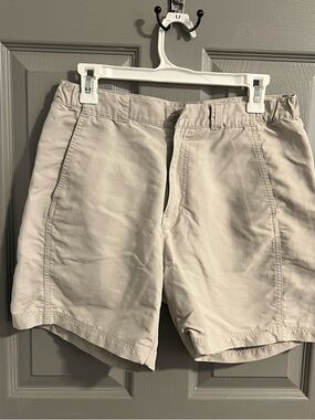 Royal Robbins Women’s Light Beige Flat-Front Shorts Hiking Outdoor